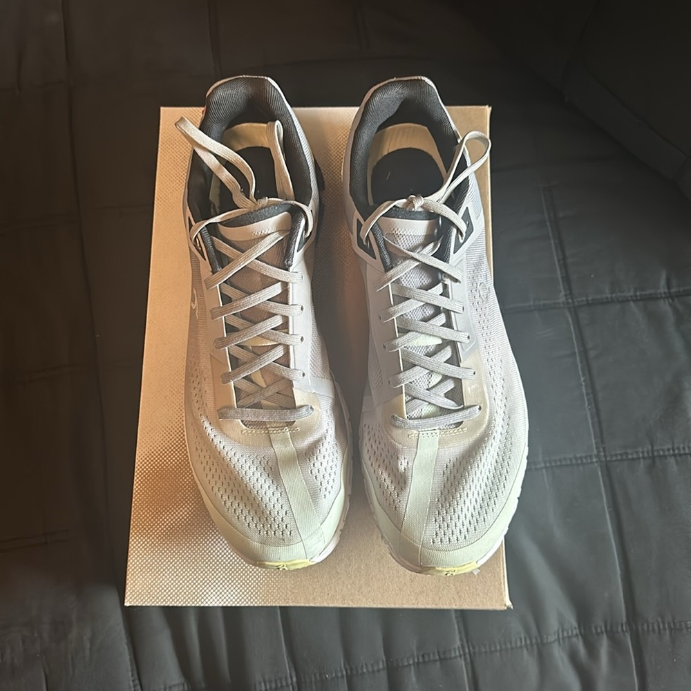 On Cloud Cloudflow Size 10.5 - Picture 2 of 4